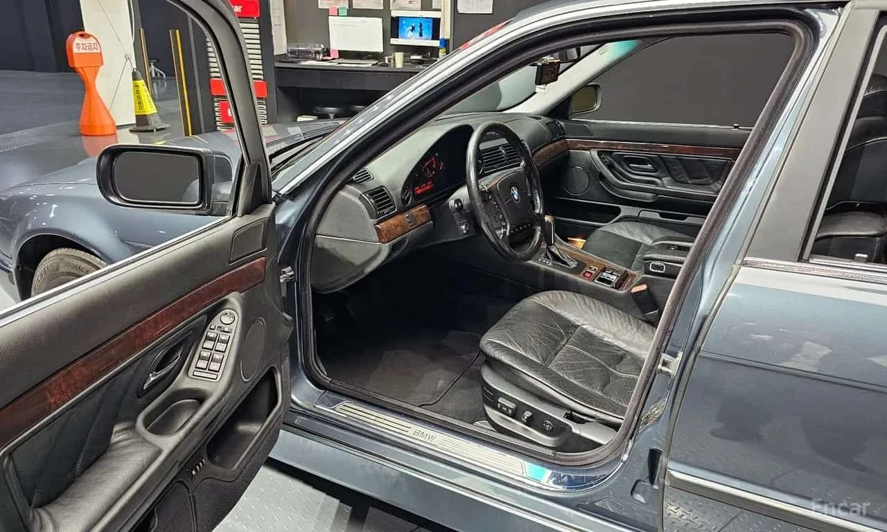 BMW 740 * 740iL * ЦЕНА ДО БГ, снимка 10 - Автомобили и джипове - 56532916