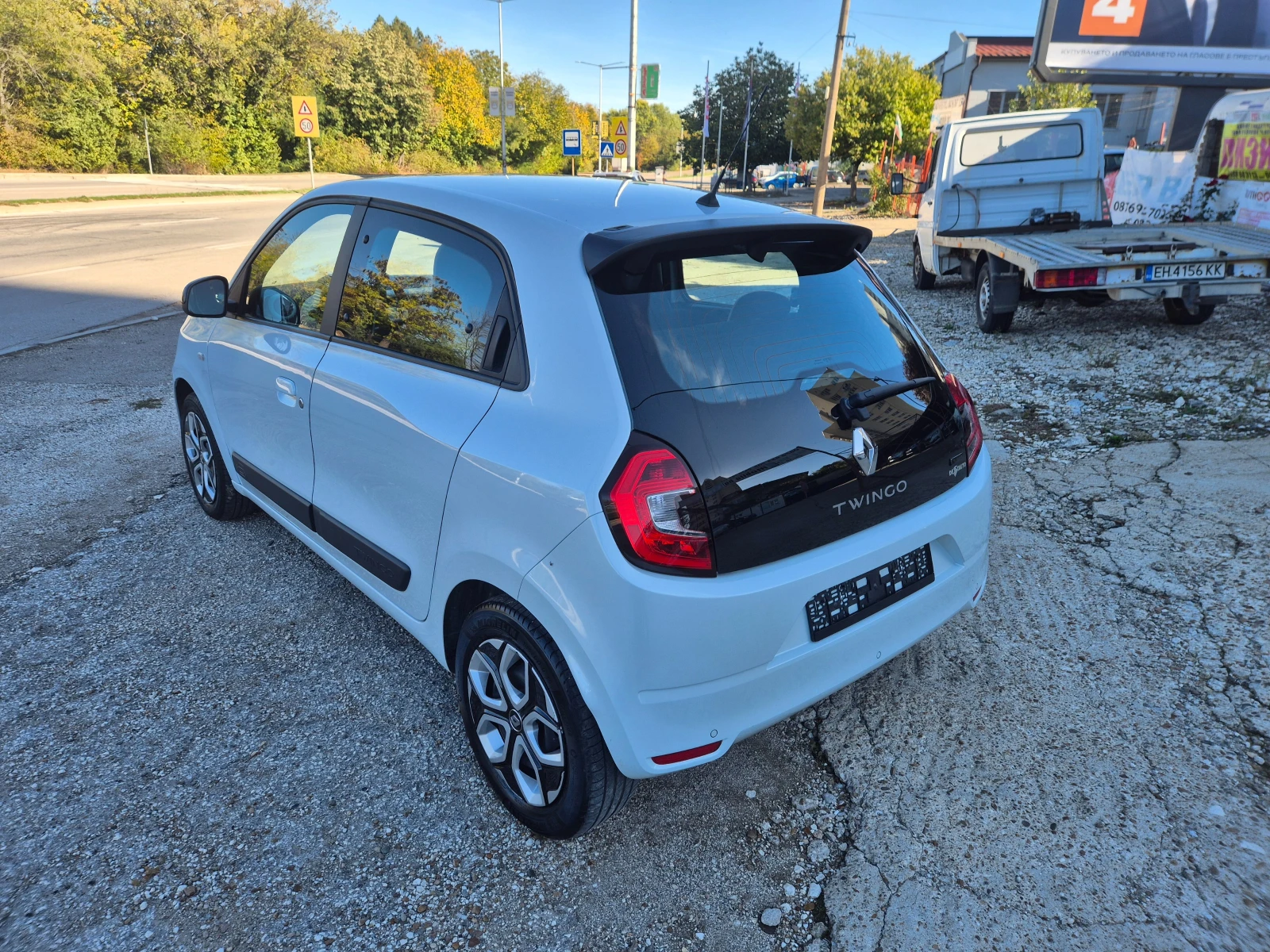 Renault Twingo 22kWh, 48764km, снимка 5 - Автомобили и джипове - 56635742