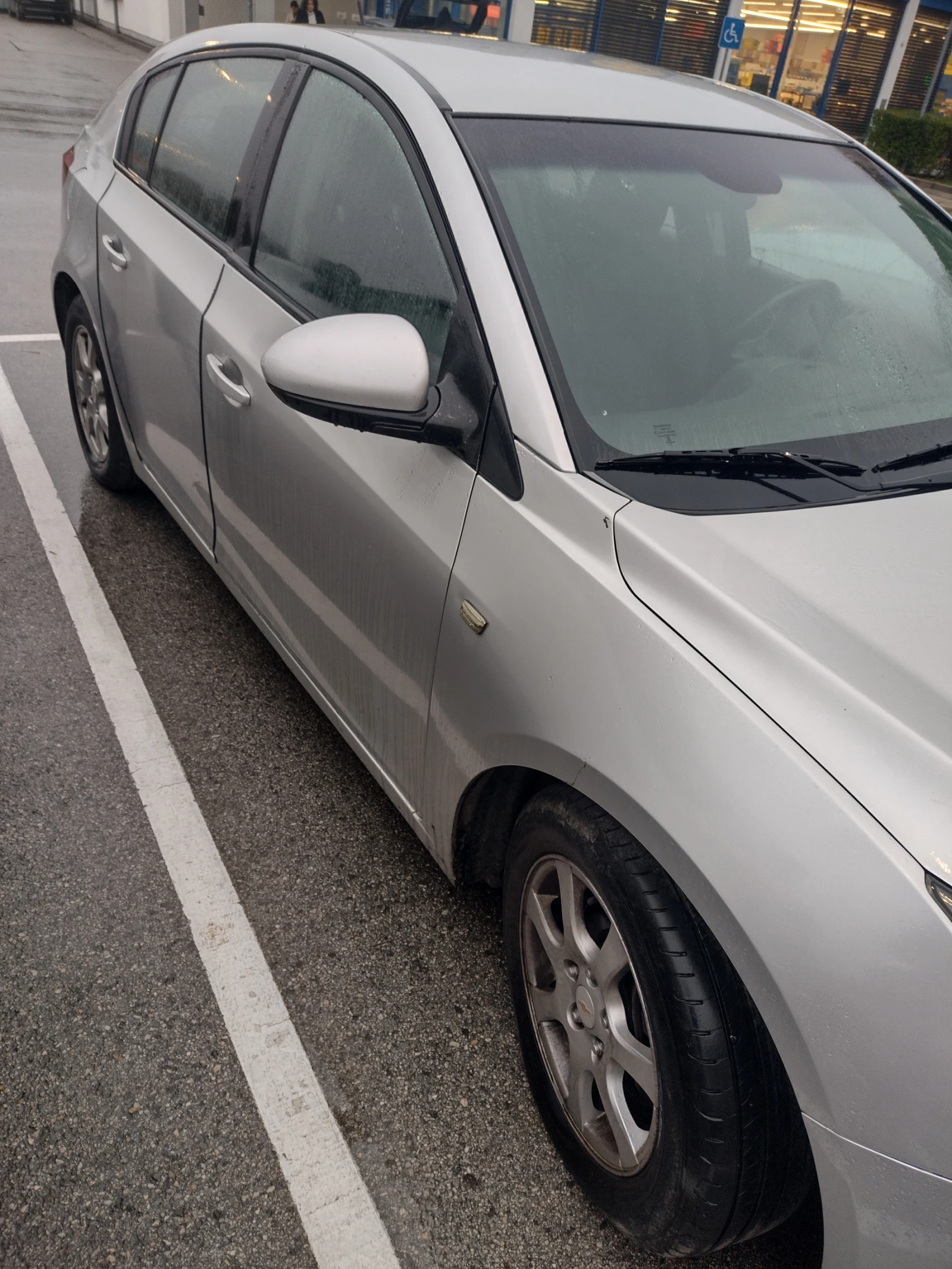 Chevrolet Cruze, снимка 2 - Автомобили и джипове - 56704569