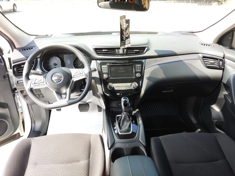 Nissan Qashqai 2.0i 4x4, снимка 11 - Автомобили и джипове - 37776826