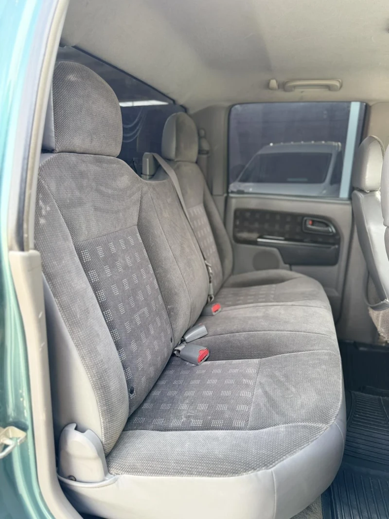 Isuzu D-max, снимка 12 - Автомобили и джипове - 51837909