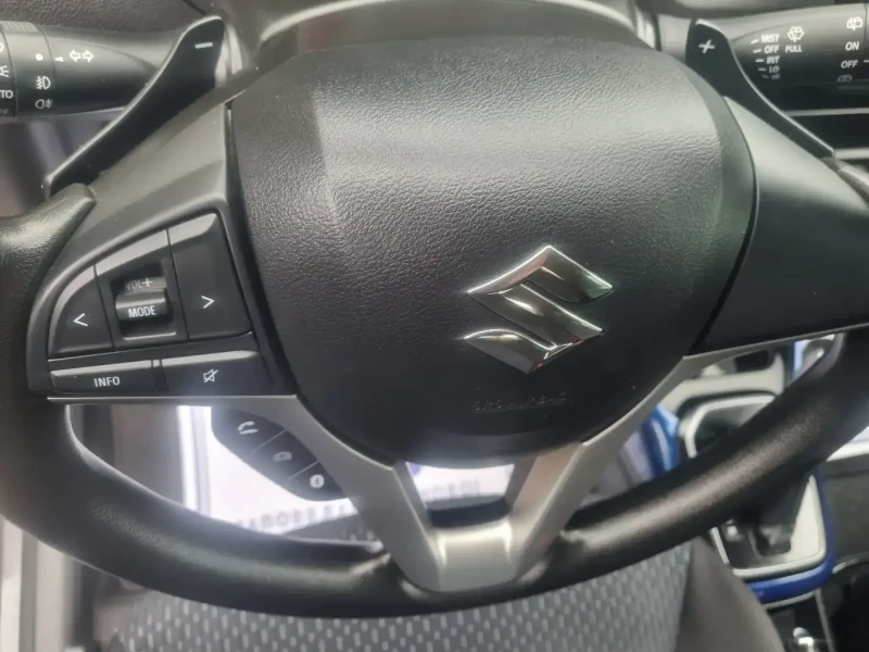 Suzuki Ignis 1.2 HYBRID AUTOMATIC, снимка 11 - Автомобили и джипове - 52308979