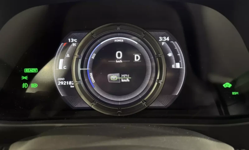 Lexus NX 250H* Автокредит* , снимка 11 - Автомобили и джипове - 52749596