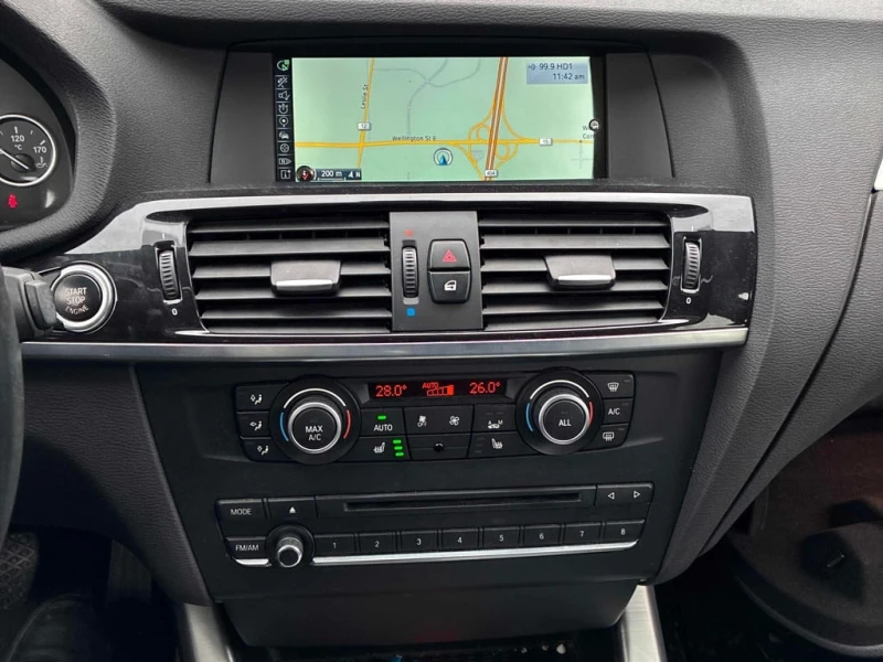 BMW X3 xDrive28i  CARFAX, снимка 8 - Автомобили и джипове - 53326238