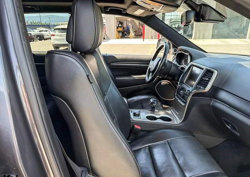 Jeep Grand cherokee 5, 7 Summit, снимка 11 - Автомобили и джипове - 55407251