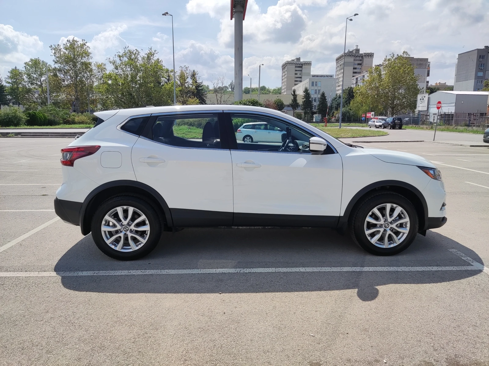 Nissan Qashqai 2.0i 4x4 - изображение 6