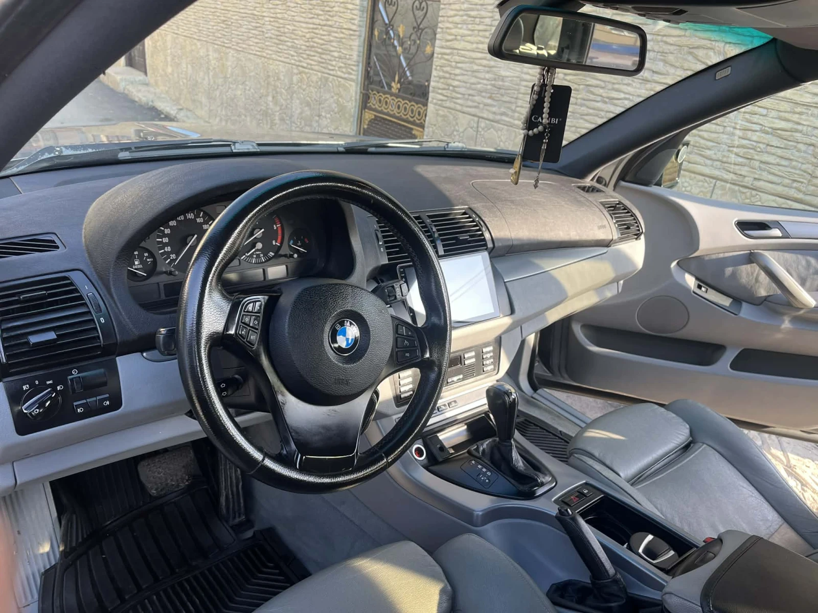 BMW X5  - изображение 7