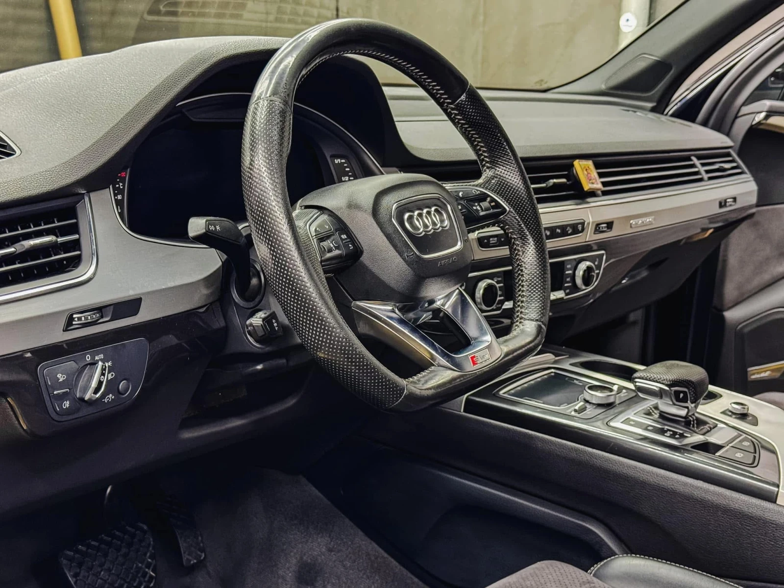 Audi Q7  - изображение 10