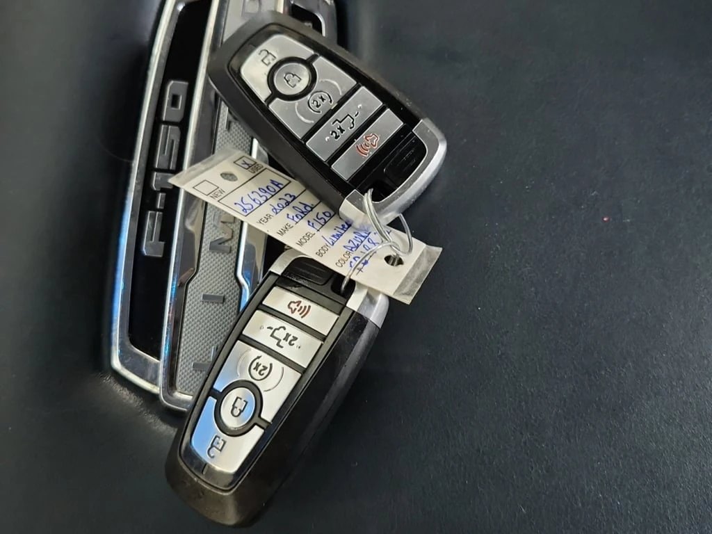 Ford F150 * LIMITED CREW CAB SHORT BED * CARFAX * БЕЗ ПЪРВОН - изображение 8