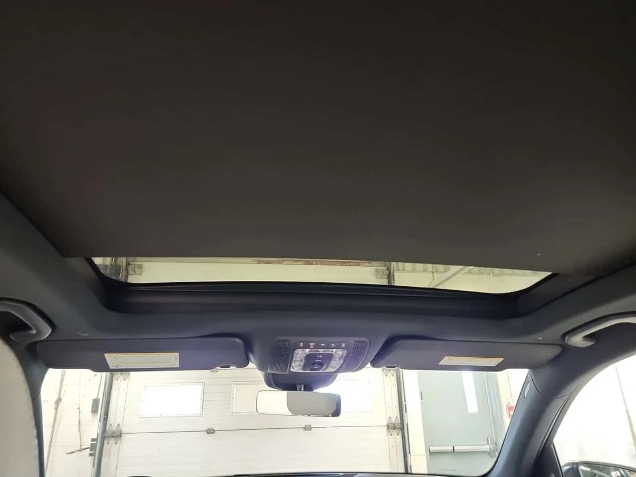 Mercedes-Benz GLE 350 AMG Line * Без инциденти * CARFAX * , снимка 11 - Автомобили и джипове - 54069112