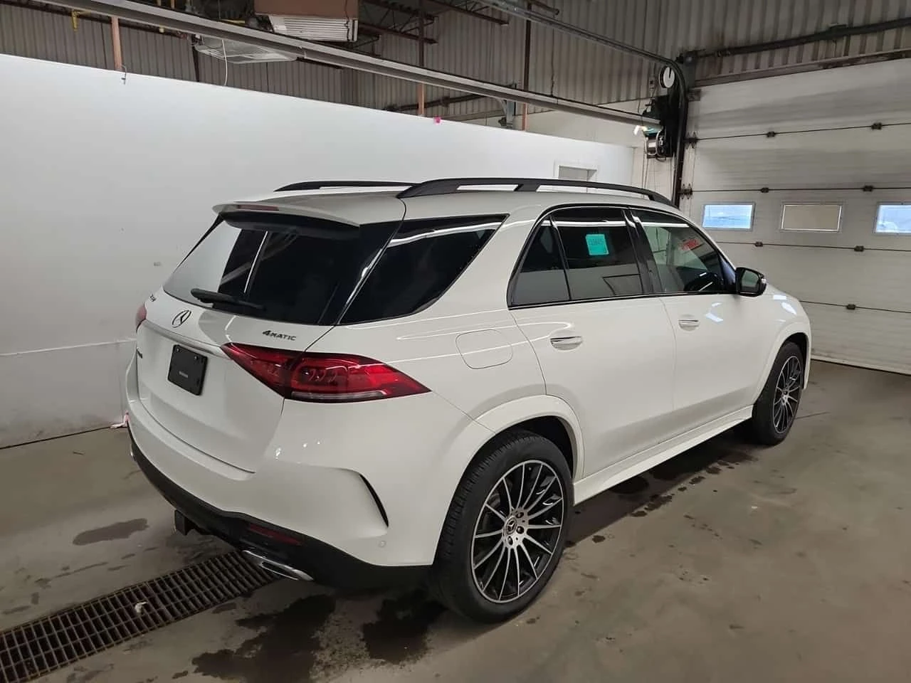 Mercedes-Benz GLE 350 AMG Line * Без инциденти * CARFAX * , снимка 3 - Автомобили и джипове - 54069112