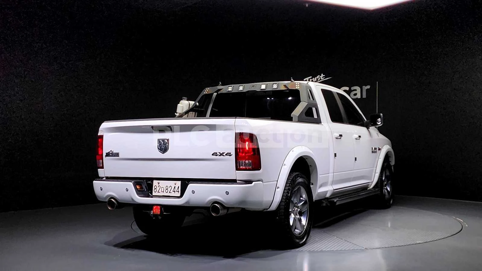 Dodge RAM 1500 5.7 HEMI| 360| ПАНОРАМА| ПОДГРЕВ| ВКЛ.ТЕХНОТЕСТ, снимка 3 - Автомобили и джипове - 54750782