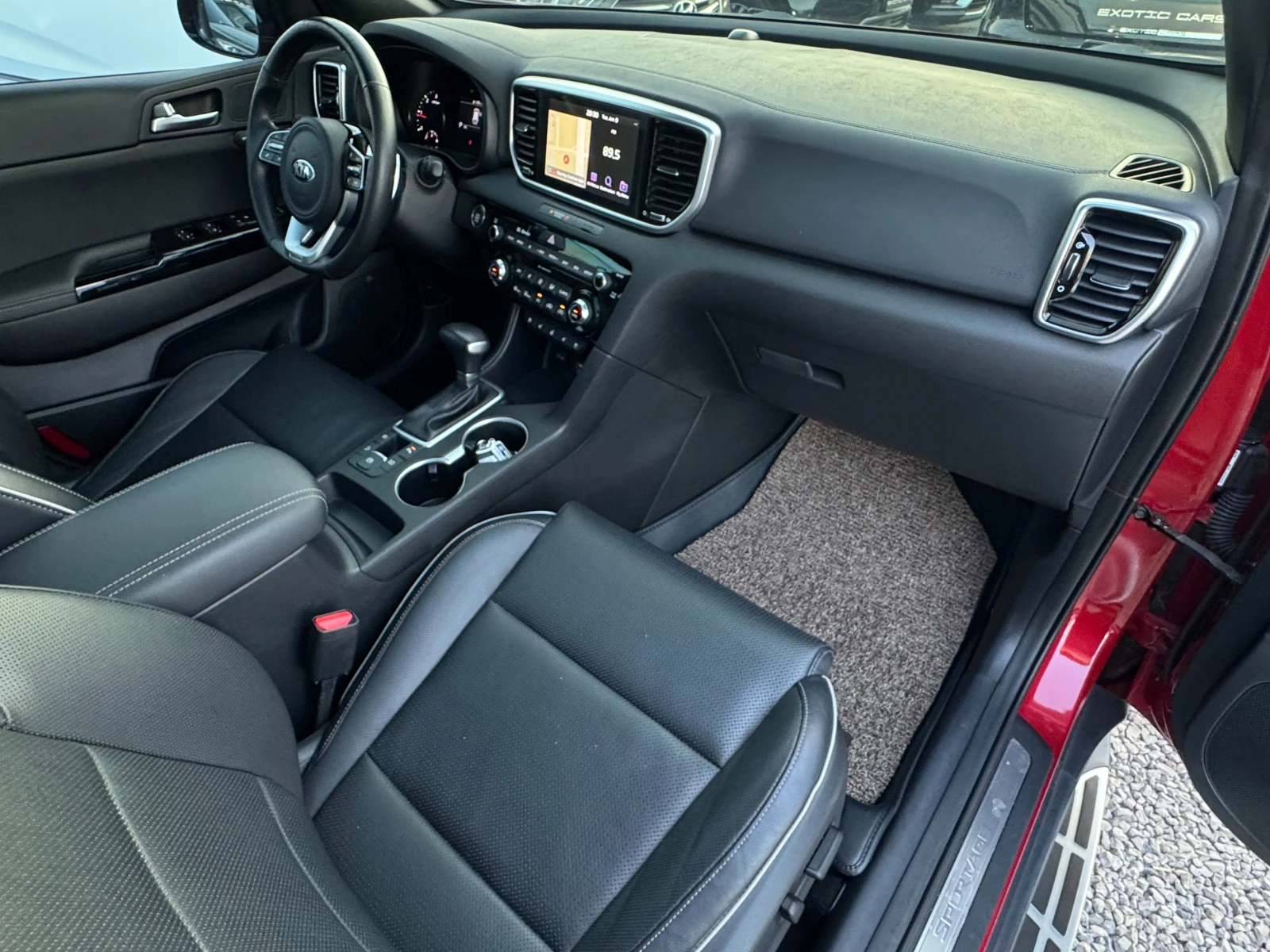 Kia Sportage 2.0D ! 2WD ! Intelligent !, снимка 11 - Автомобили и джипове - 54931204