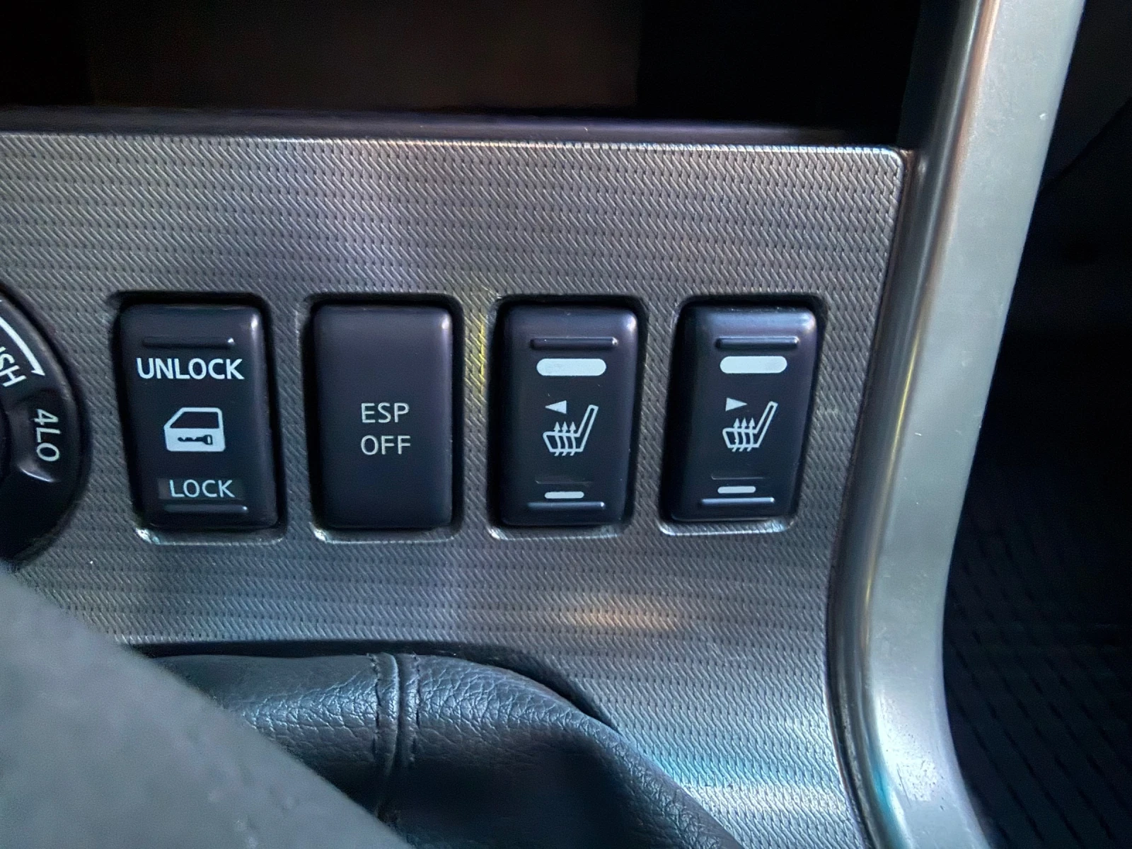Nissan Navara, снимка 12 - Автомобили и джипове - 55467328