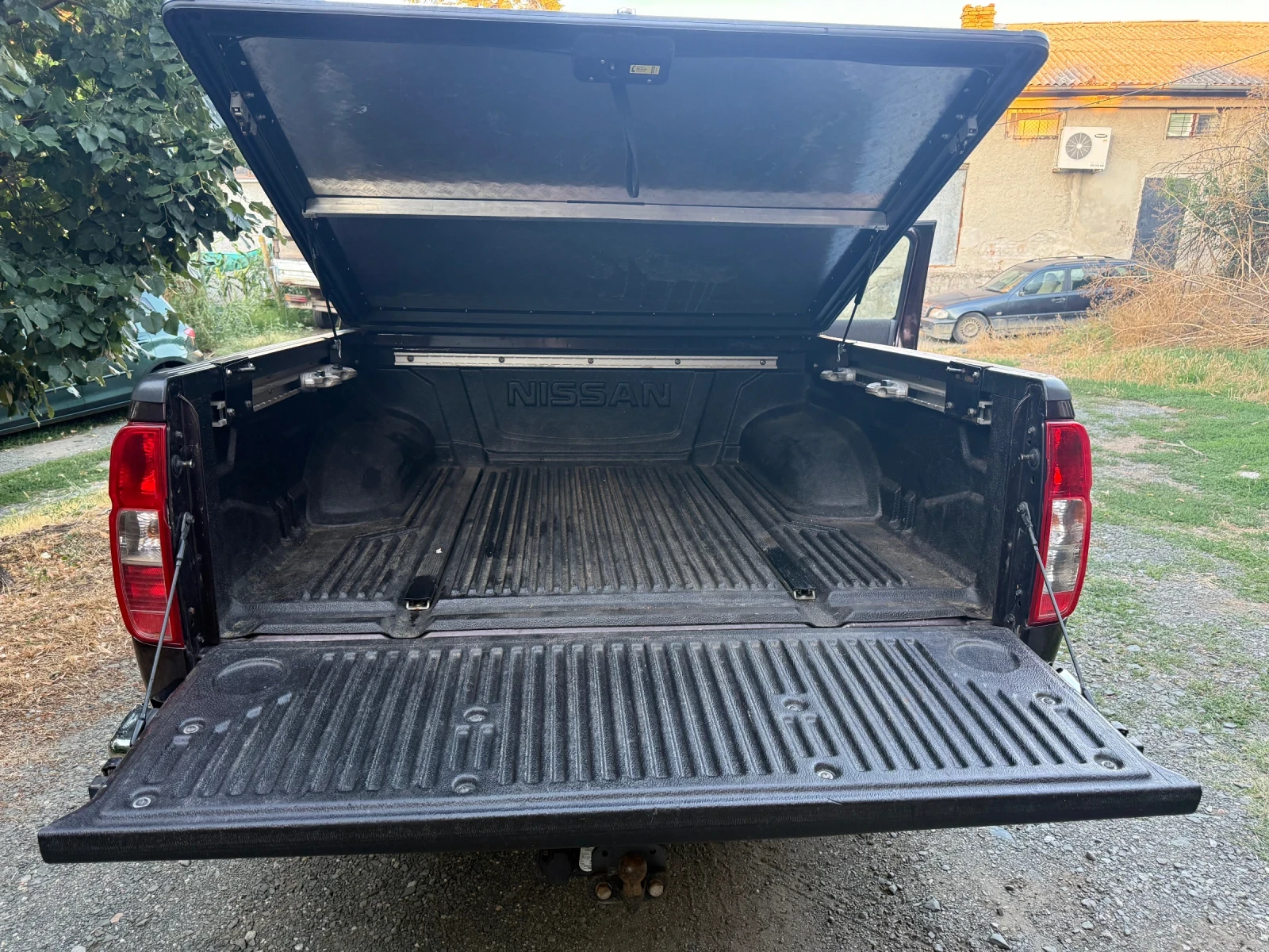Nissan Navara, снимка 5 - Автомобили и джипове - 55467328