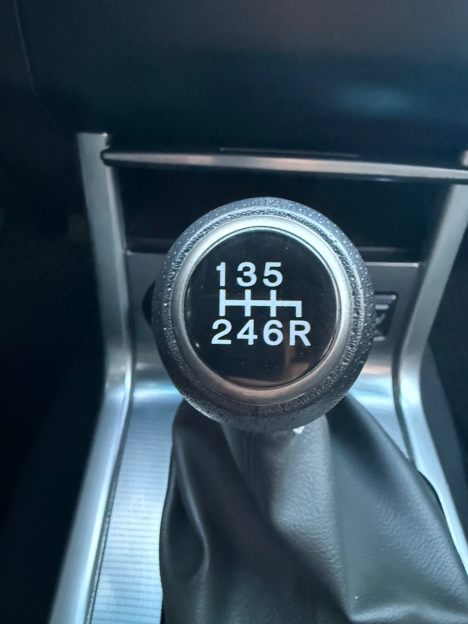 Nissan Navara, снимка 14 - Автомобили и джипове - 55467328