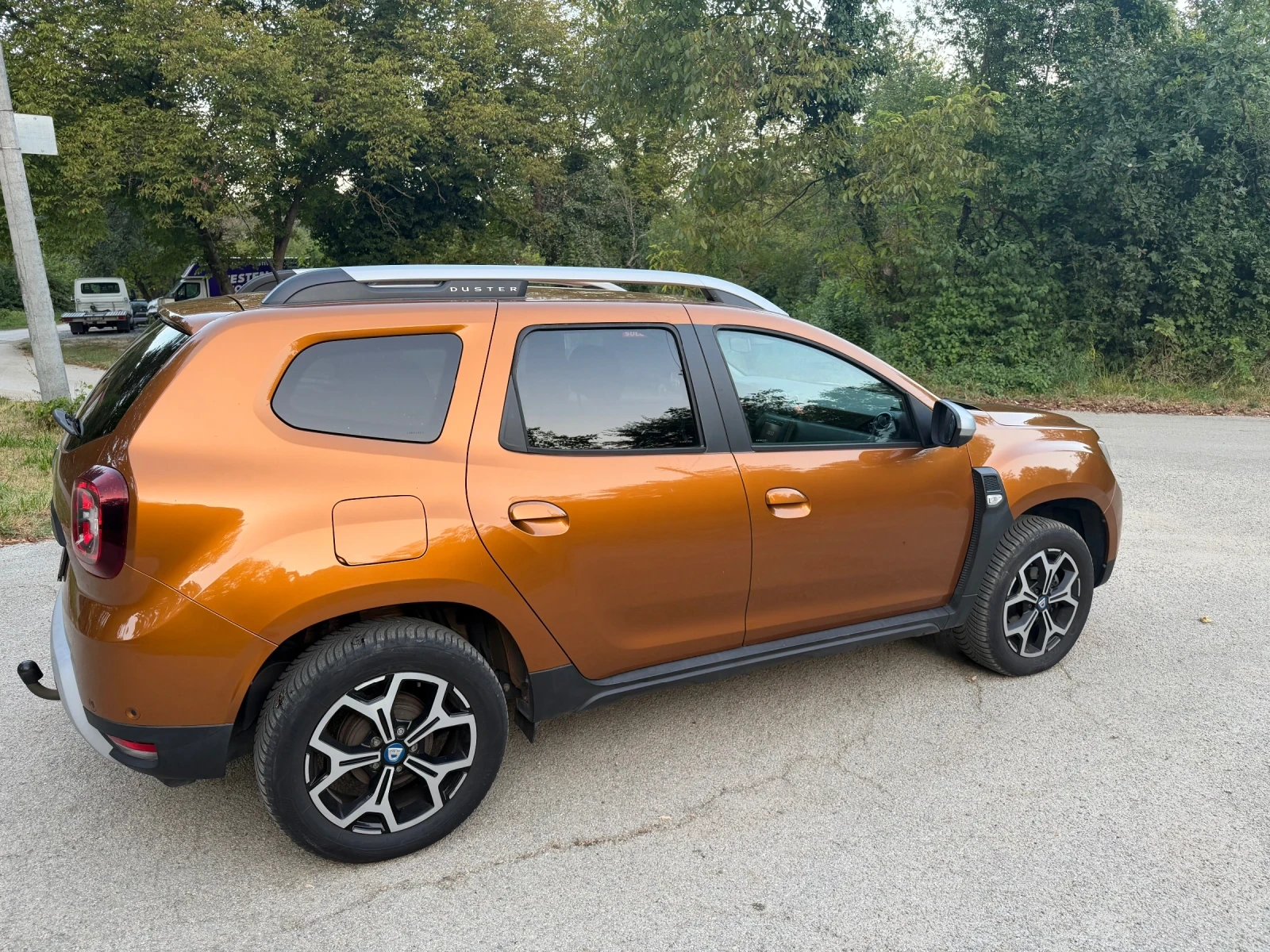 Dacia Duster, снимка 6 - Автомобили и джипове - 55619341