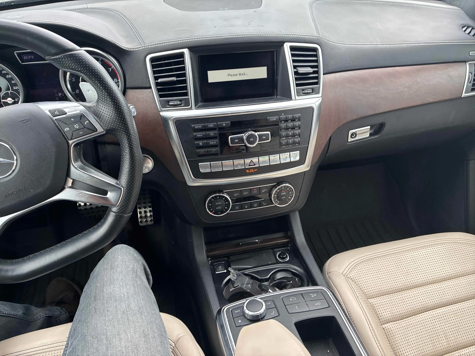 Mercedes-Benz ML 63 AMG * АВТОКРЕДИТ БЕЗ ПЪРВОНАЧАЛНА ВНОСКА* , снимка 9 - Автомобили и джипове - 55840130