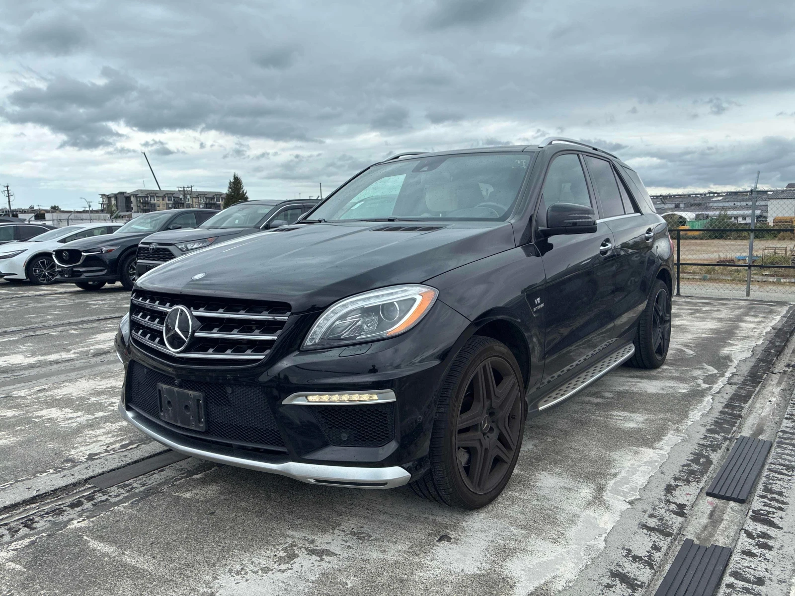 Mercedes-Benz ML 63 AMG * CARFAX * БЕЗ ПЪРВОНАЧАЛНА ВНОСКА