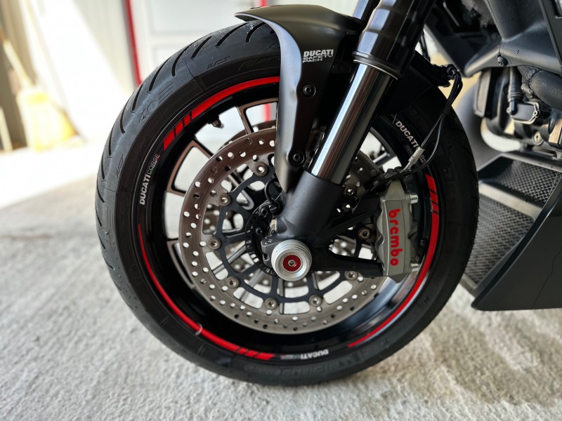 Ducati Diavel Carbon 1200i TERMIGNONI, снимка 5 - Мотоциклети и мототехника - 41644244