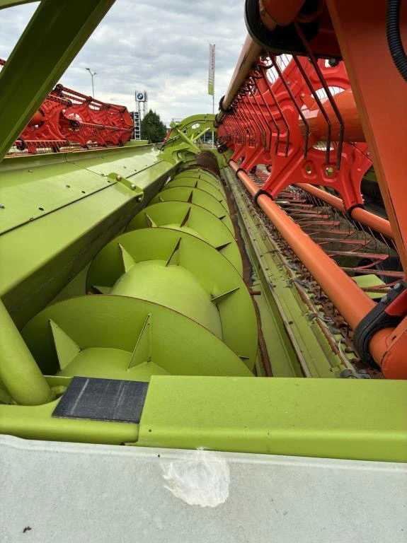 Комбайн Claas LEXION 8700 + CLAAS VARIO 1080 CEMOS ЛИЗИНГ, снимка 13 - Селскостопанска техника - 55463972