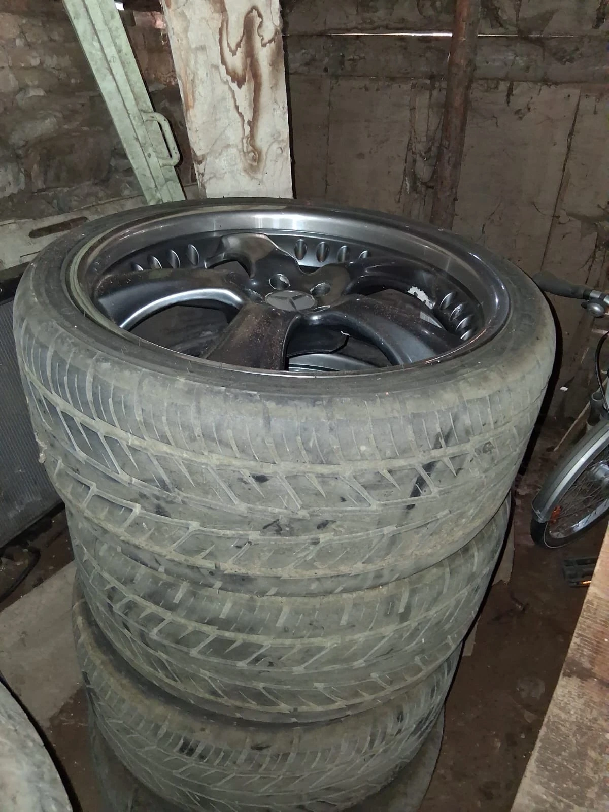���� � ������ 275/35R22 �� Mercedes-Benz ML 400 | Mobile.bg � ����������� 1