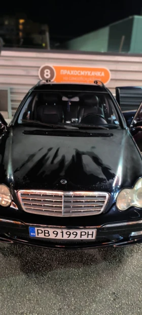 Mercedes-Benz 220, снимка 1