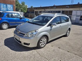 Обява за продажба на Toyota Corolla verso 2.2 D-4D ~4 900 лв. - изображение 7