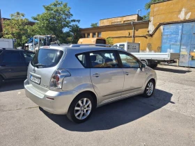 Обява за продажба на Toyota Corolla verso 2.2 D-4D ~4 900 лв. - изображение 4
