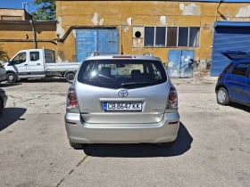 Обява за продажба на Toyota Corolla verso 2.2 D-4D ~4 900 лв. - изображение 11
