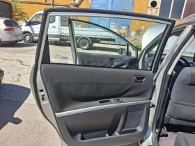 Обява за продажба на Toyota Corolla verso 2.2 D-4D ~4 900 лв. - изображение 8