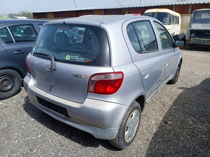 Toyota Yaris 1.0i euro 3, снимка 3 - Автомобили и джипове - 45074899