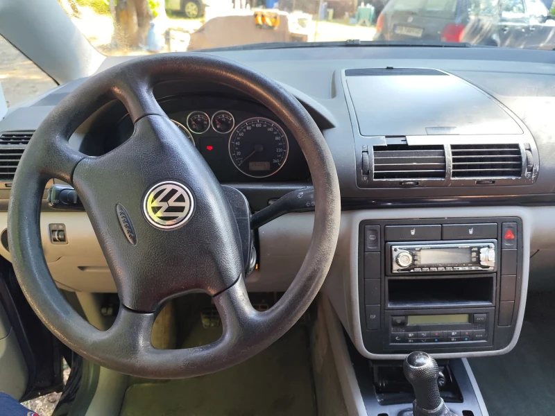 VW Sharan 2000 бензин , снимка 6 - Автомобили и джипове - 47410104