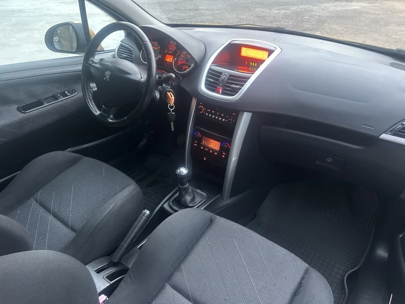 Peugeot 207 1.6 HDI, снимка 7 - Автомобили и джипове - 47453079