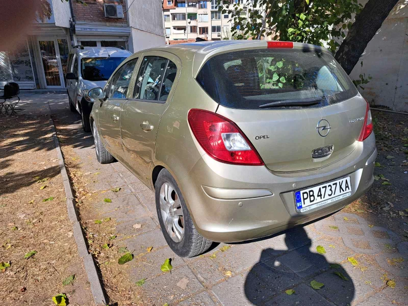 Opel Corsa, снимка 4 - Автомобили и джипове - 47701949