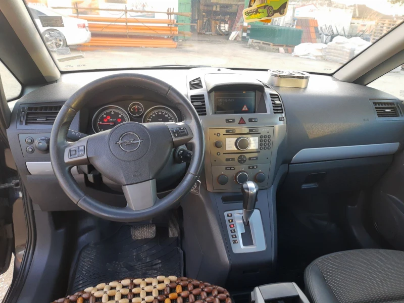 Opel Zafira, снимка 5 - Автомобили и джипове - 48537191