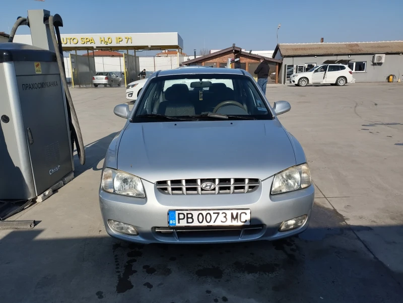 Hyundai Accent, снимка 1 - Автомобили и джипове - 49034509