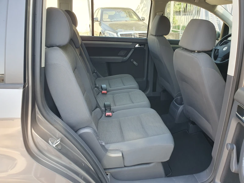 VW Touran 2.0/109ks/7MECTA, снимка 13 - Автомобили и джипове - 50805527