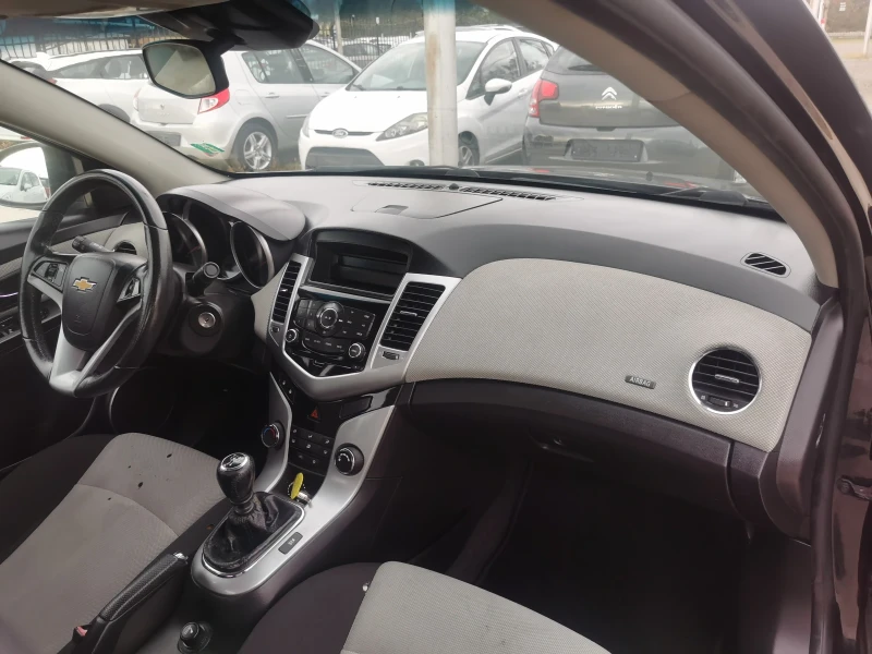 Chevrolet Cruze 1, 6i, снимка 10 - Автомобили и джипове - 52043329