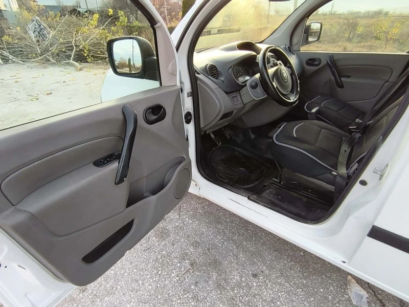 Renault Kangoo 1.5, снимка 4 - Автомобили и джипове - 52801434