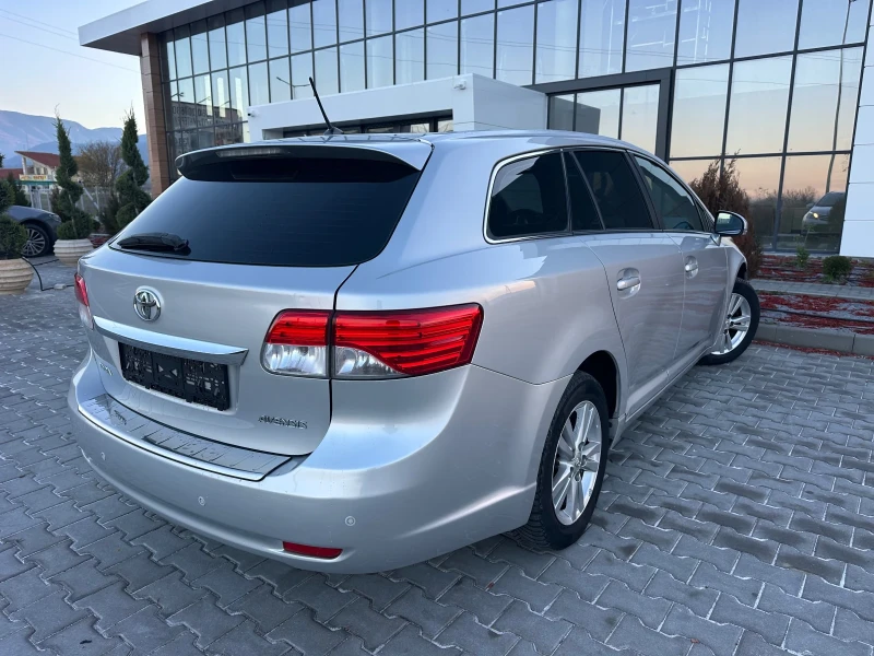 Toyota Avensis 2.0D4d/124кс/Facelift/Нави/Камера/Лед, снимка 12 - Автомобили и джипове - 52816597