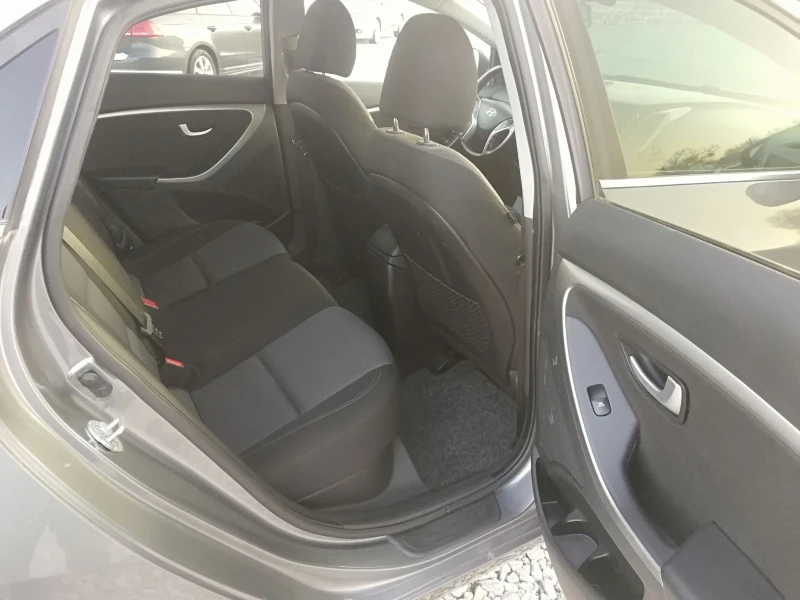 Hyundai I30 1.6crdi kli navi kamera italia, снимка 12 - Автомобили и джипове - 53166405