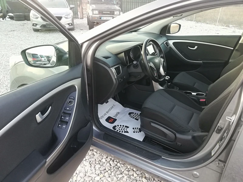 Hyundai I30 1.6crdi kli navi kamera italia, снимка 9 - Автомобили и джипове - 53166405
