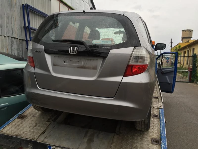 Honda Jazz 1.2i-1.4i , снимка 7 - Автомобили и джипове - 35190920