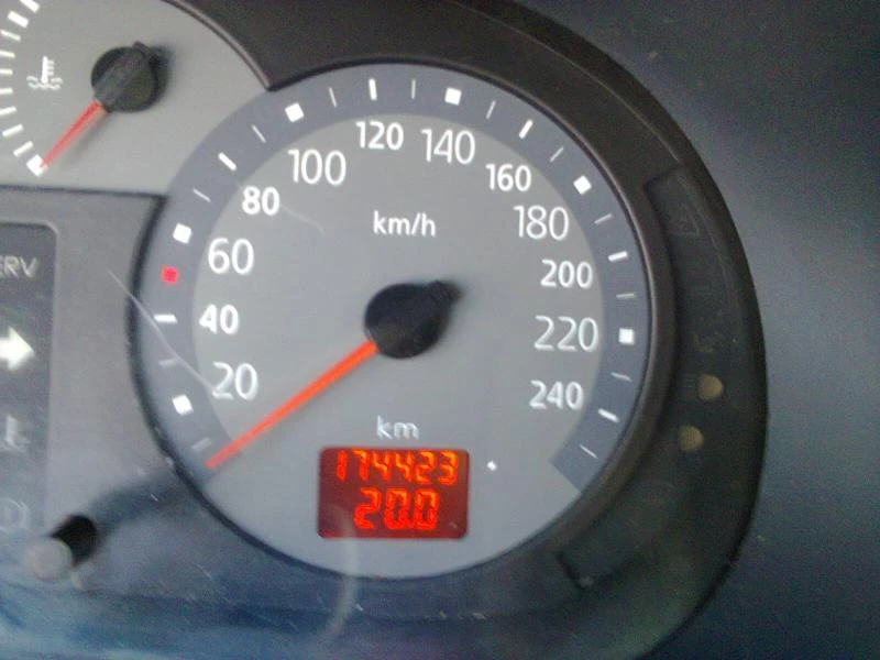 Renault Symbol 1.5dci на части | Mobile.bg — изображение 9