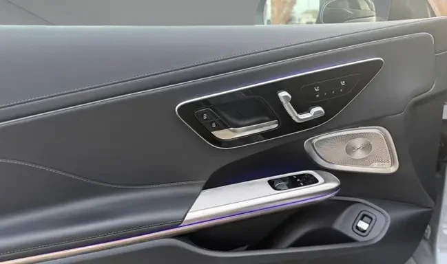 Mercedes-Benz CLE 53 AMG 4Matic = Night Package = Premium Гаранция, снимка 6 - Автомобили и джипове - 52948982