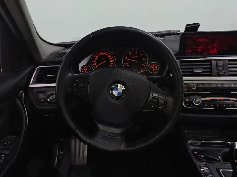 BMW 320 D F30, снимка 13 - Автомобили и джипове - 55789729