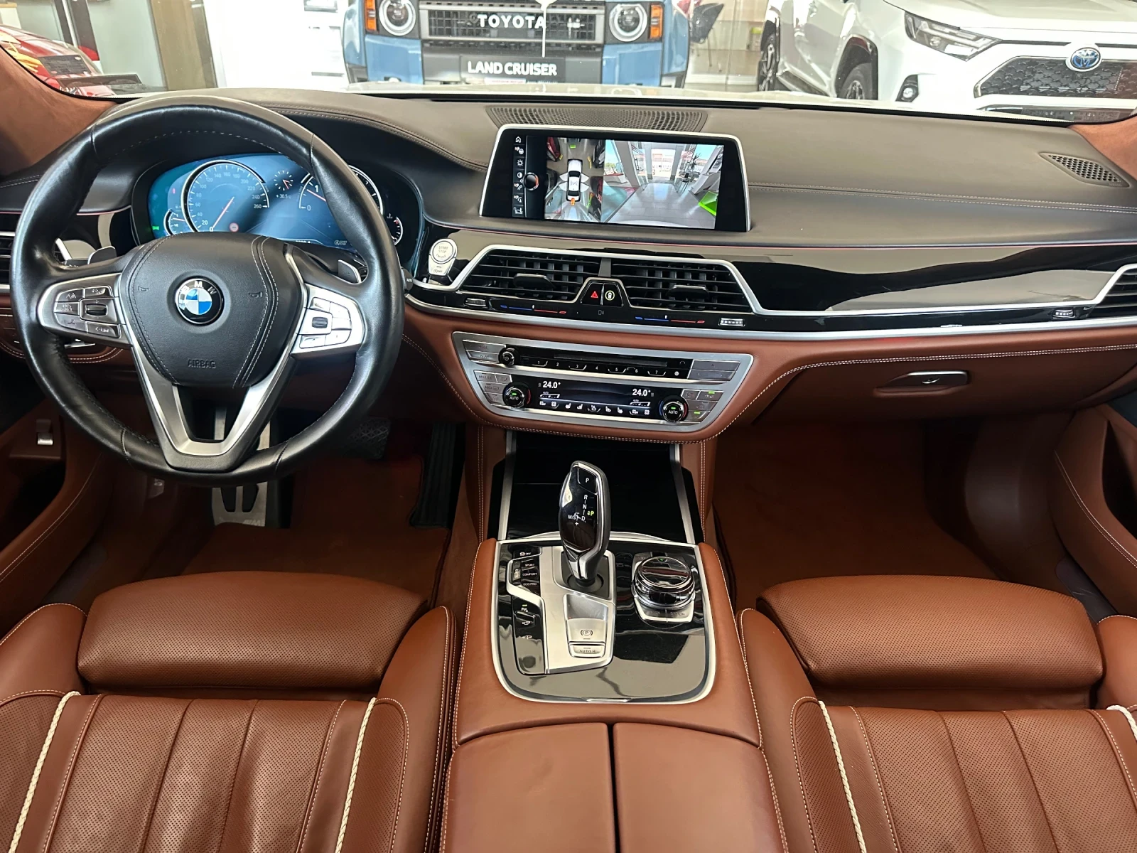 BMW 740 XDrive* MPack* HUD* 360  - изображение 10