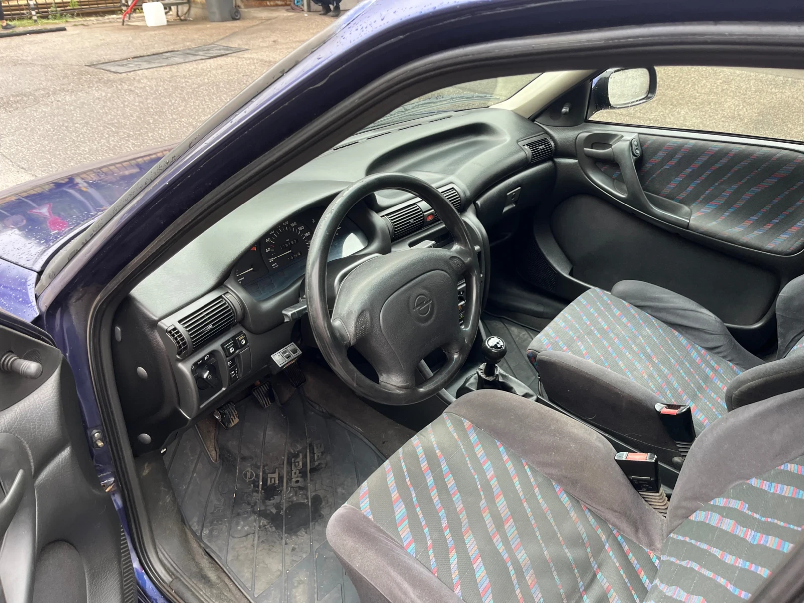 Opel Astra 1.6i - изображение 4