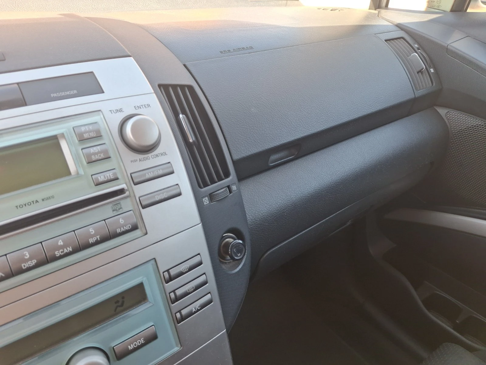 Toyota Corolla verso 2.2 D-4D - изображение 4